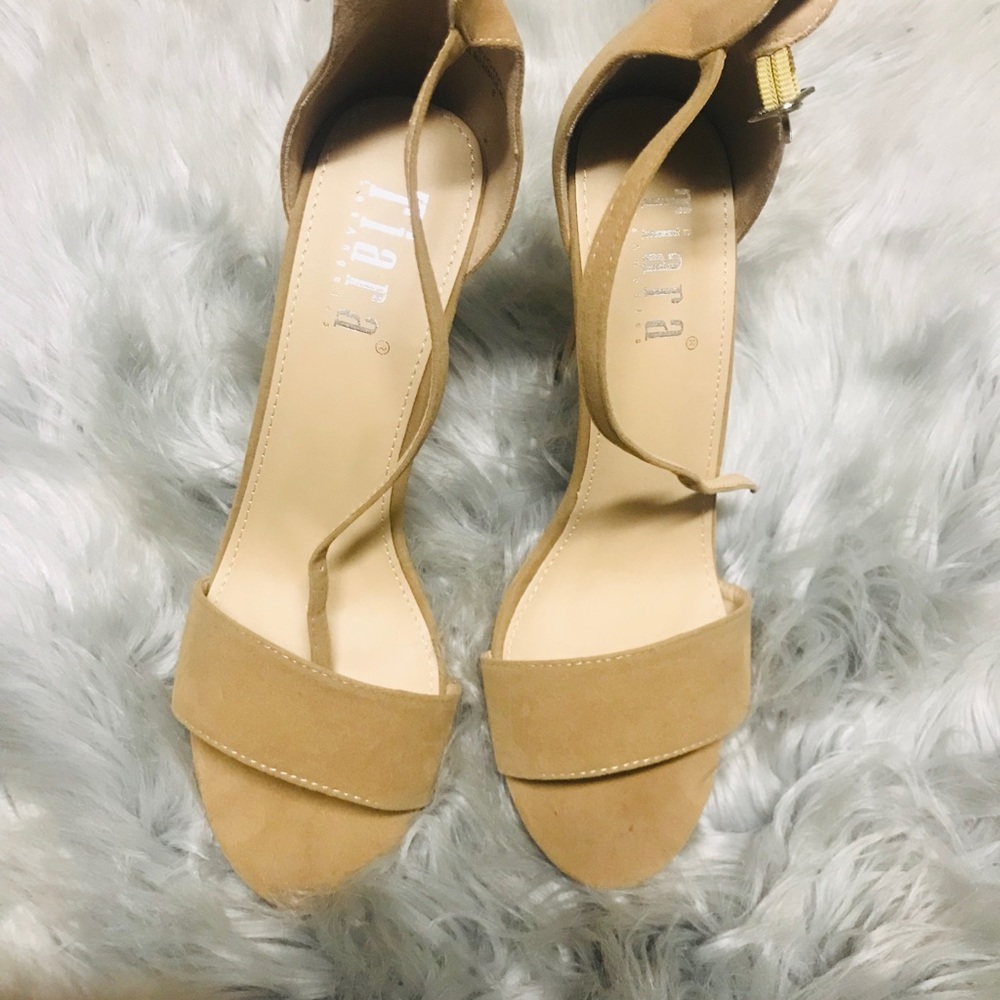 💥🔥!!Nude Heels!!🔥💥 - Picture 3 of 6